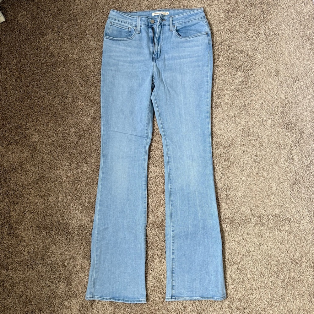 Levi's light wash 725 jeans